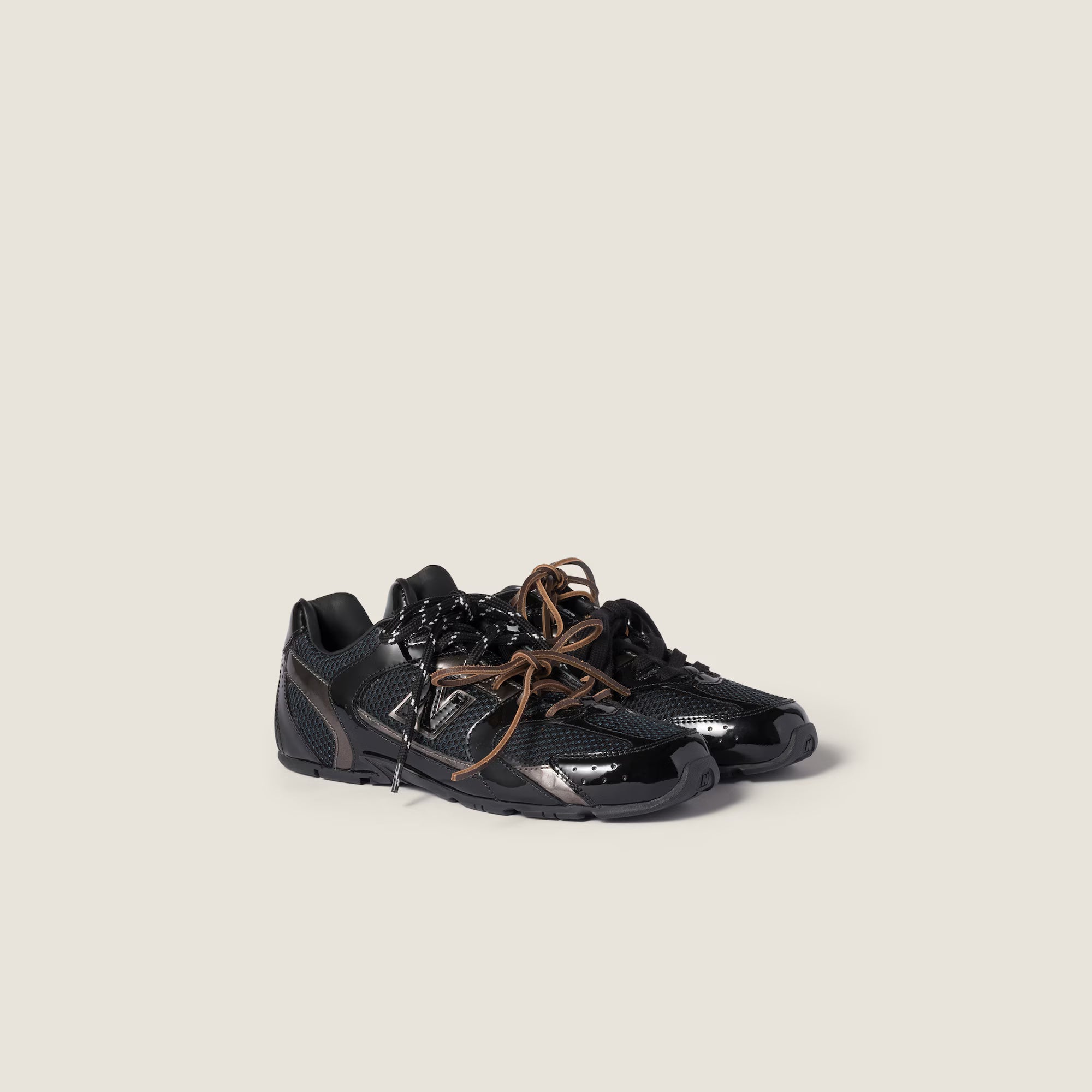 530 SL Runner – Patent Leather Edition