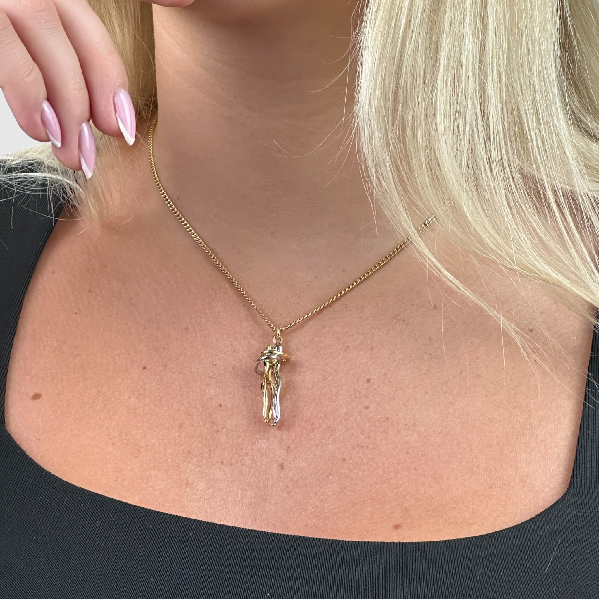 Luvianne | Collier Élégant Pendentif Sculpture
